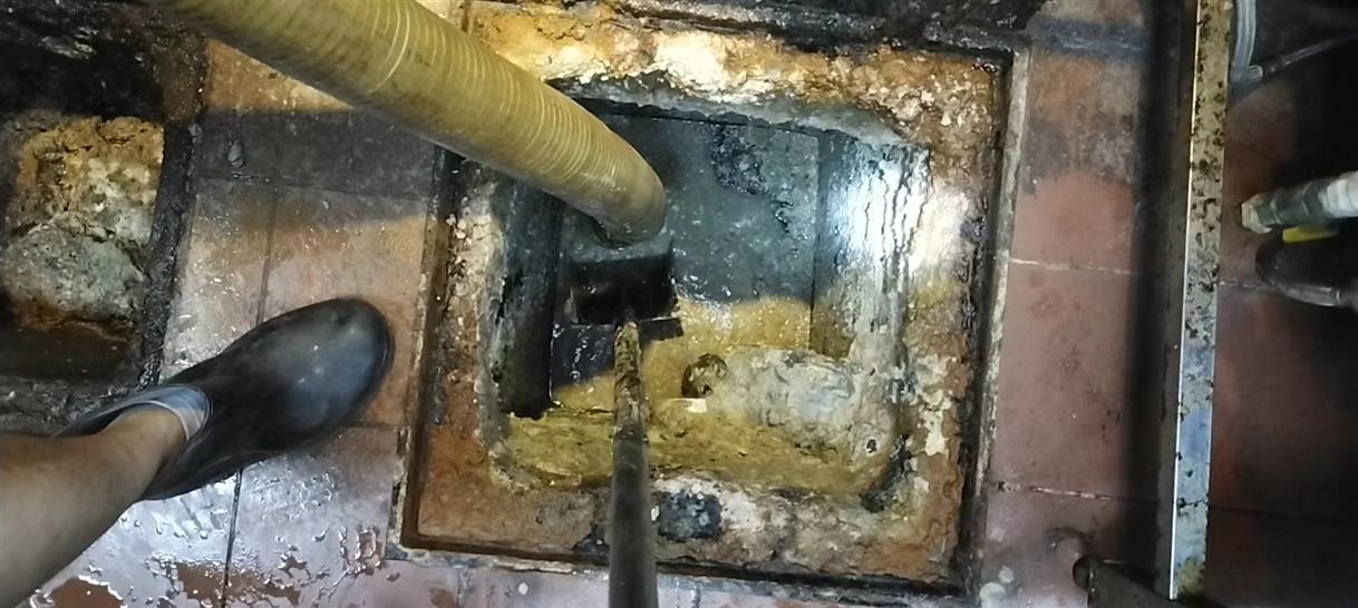 四子王化油池清理-污水池清掏