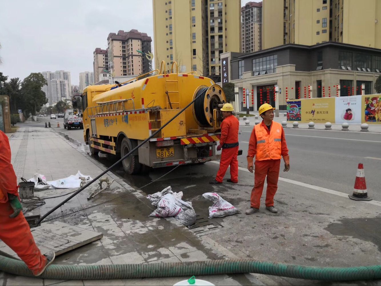 四子王排污管道清淤-管道清洗